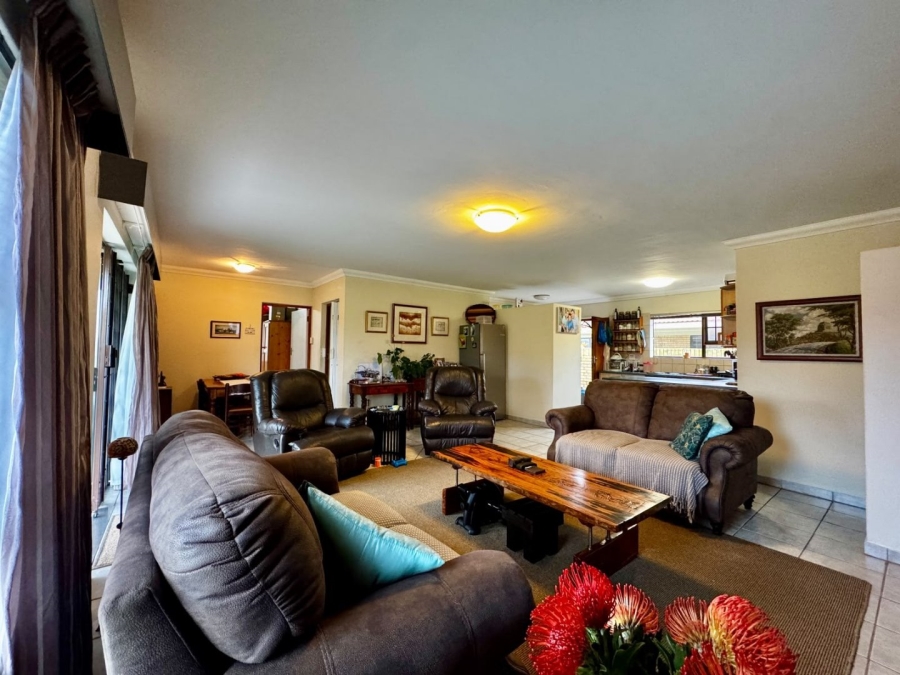 3 Bedroom Property for Sale in Heiderand Western Cape